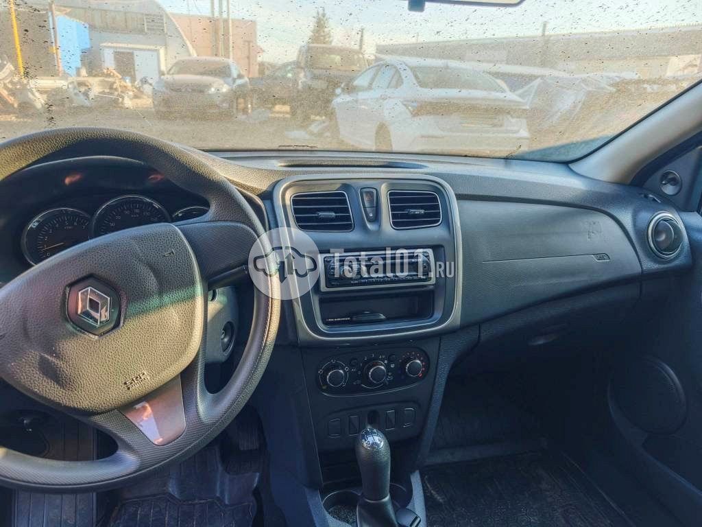 Фото Renault Logan 20