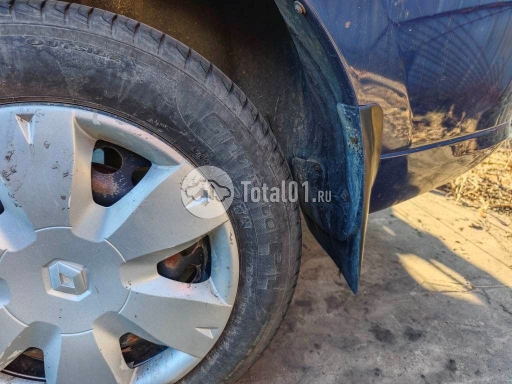 Фото Renault Logan 32