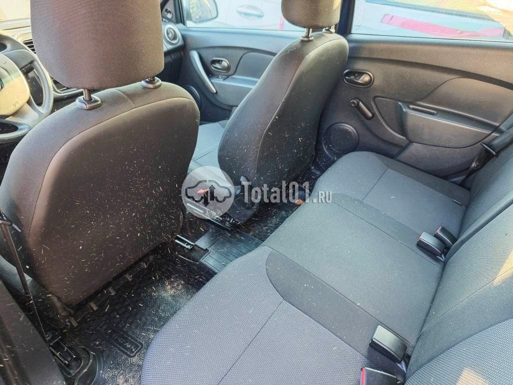 Фото Renault Logan 36