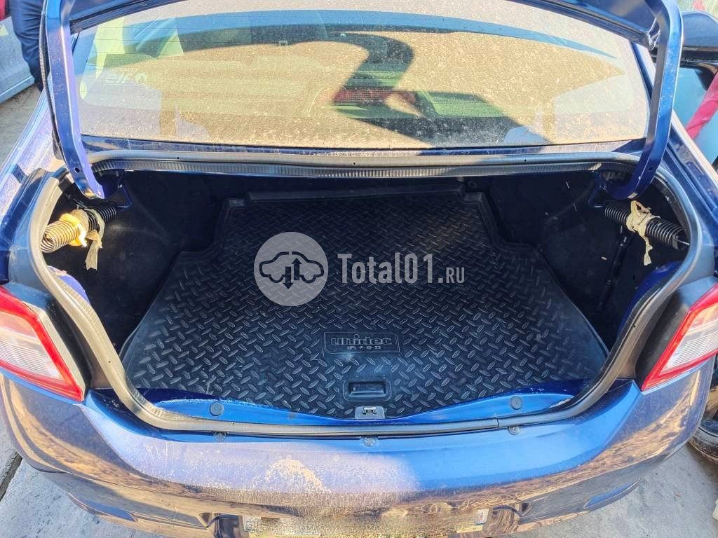 Фото Renault Logan 42