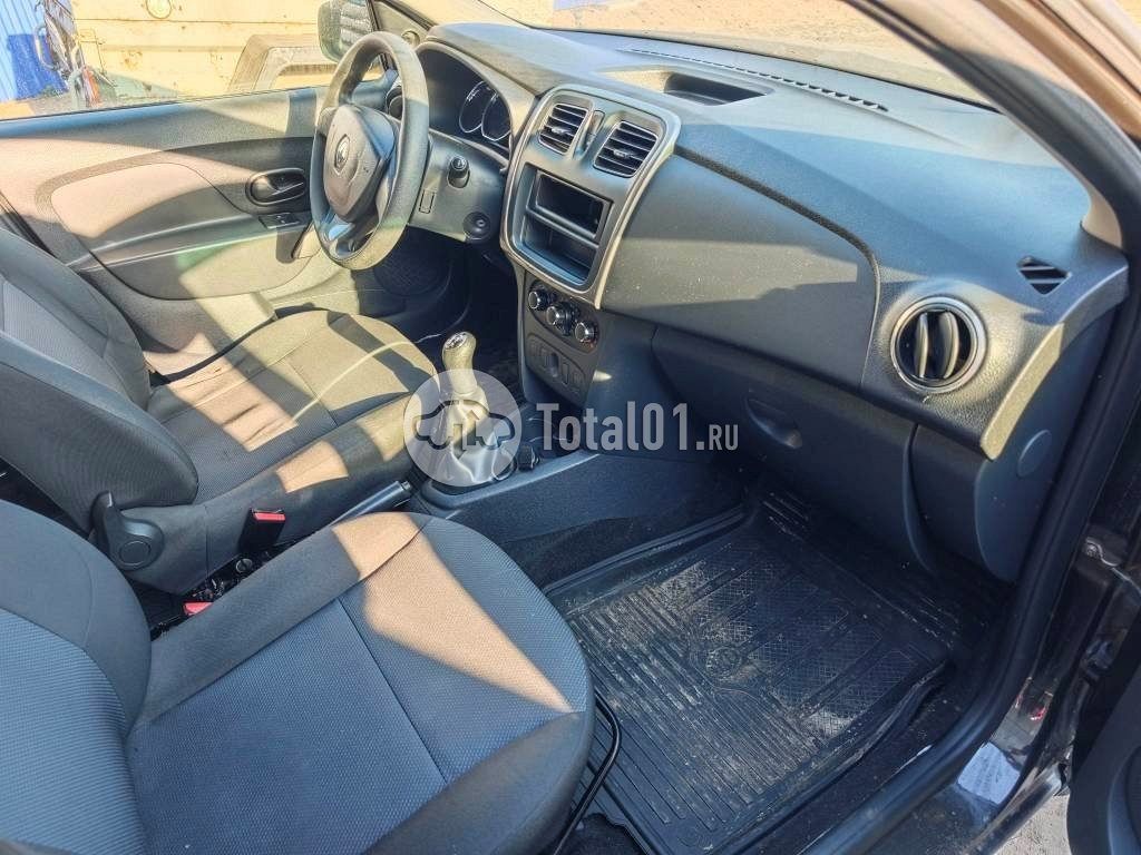 Фото Renault Logan 28