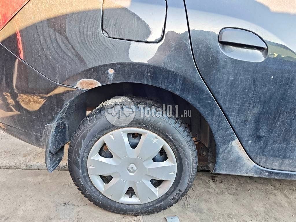 Фото Renault Logan 32