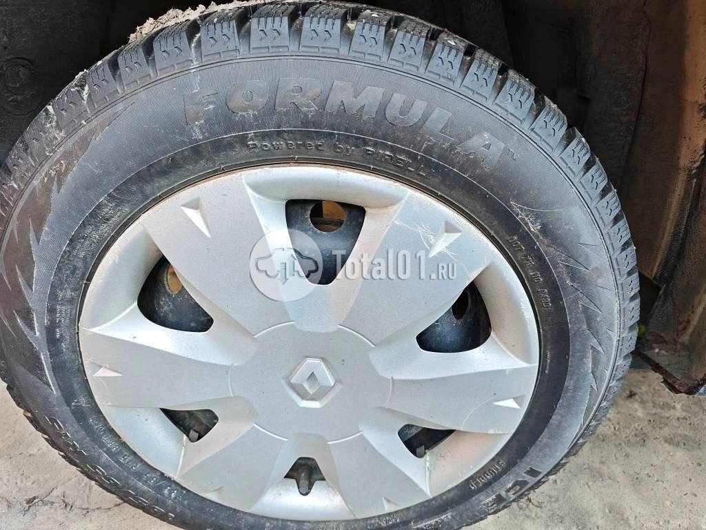 Фото Renault Logan 34