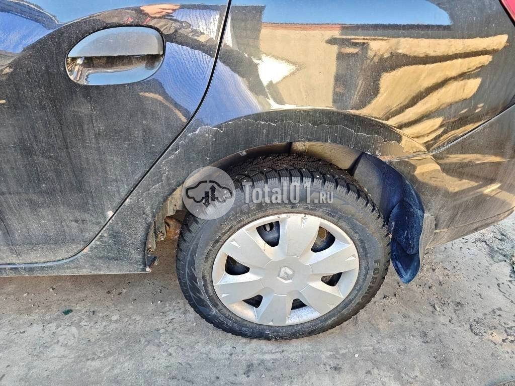 Фото Renault Logan 44