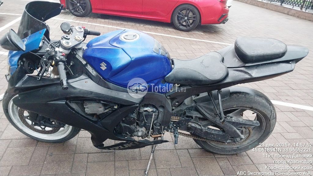 Фото Suzuki GSX-R600 18