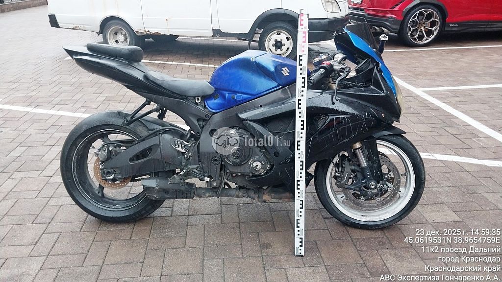 Фото Suzuki GSX-R600 76