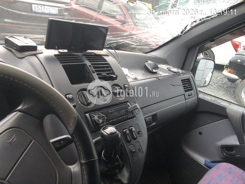 Фото Mercedes-Benz Vito 20