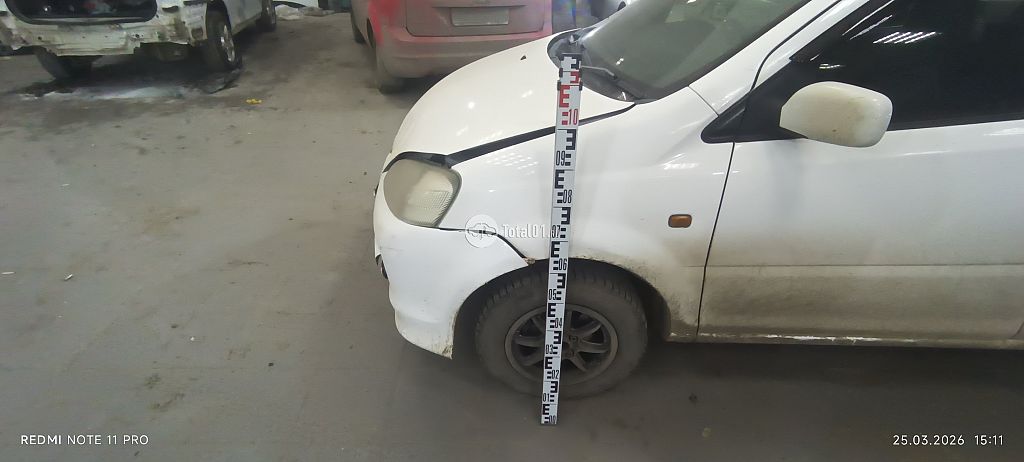 Фото Daihatsu YRV 14