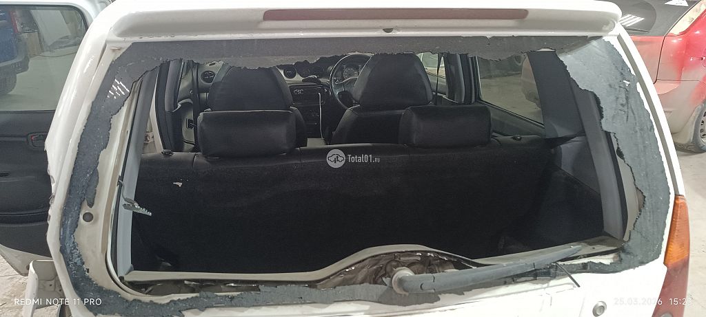 Фото Daihatsu YRV 32