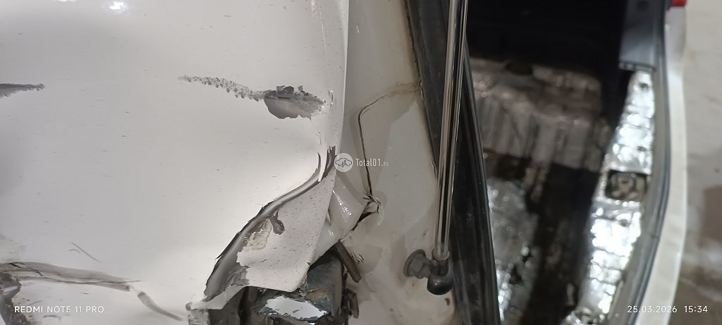 Фото Daihatsu YRV 34