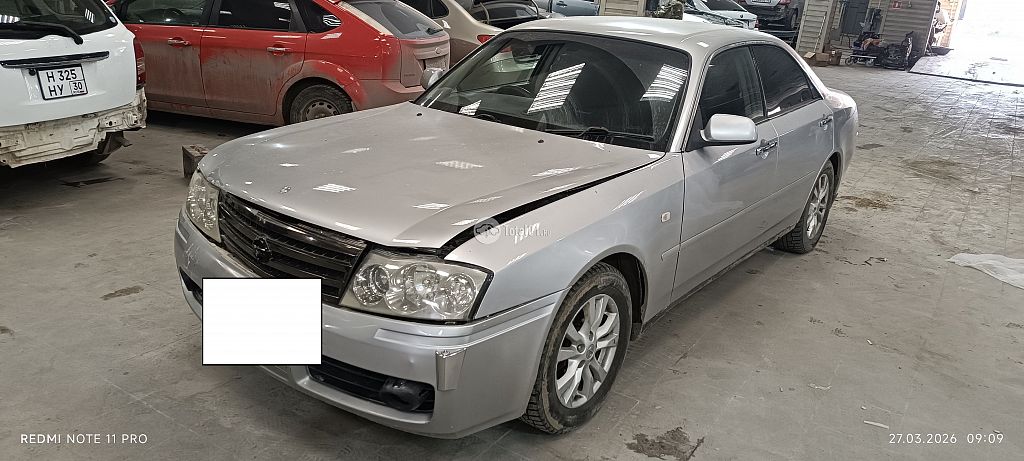 Фото Nissan Gloria 8