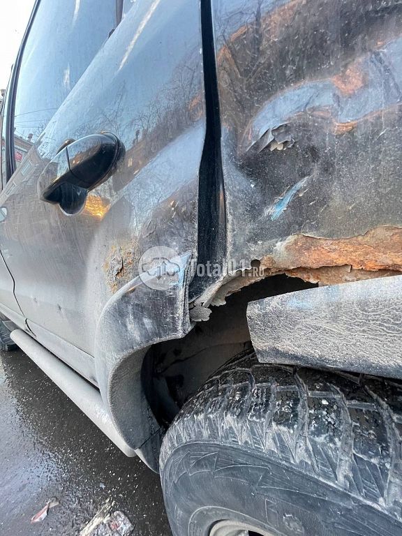 Фото Ford Maverick 16