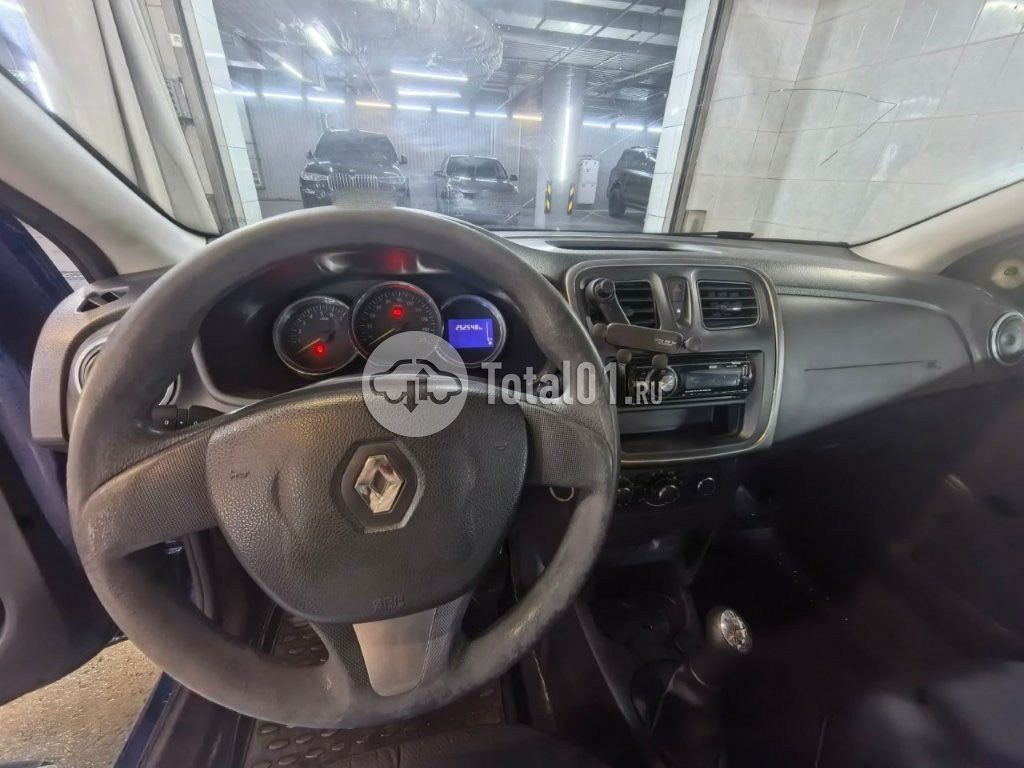 Фото Renault Logan 10