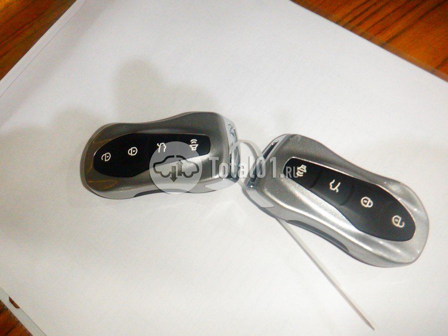 Фото Geely Atlas Pro 300