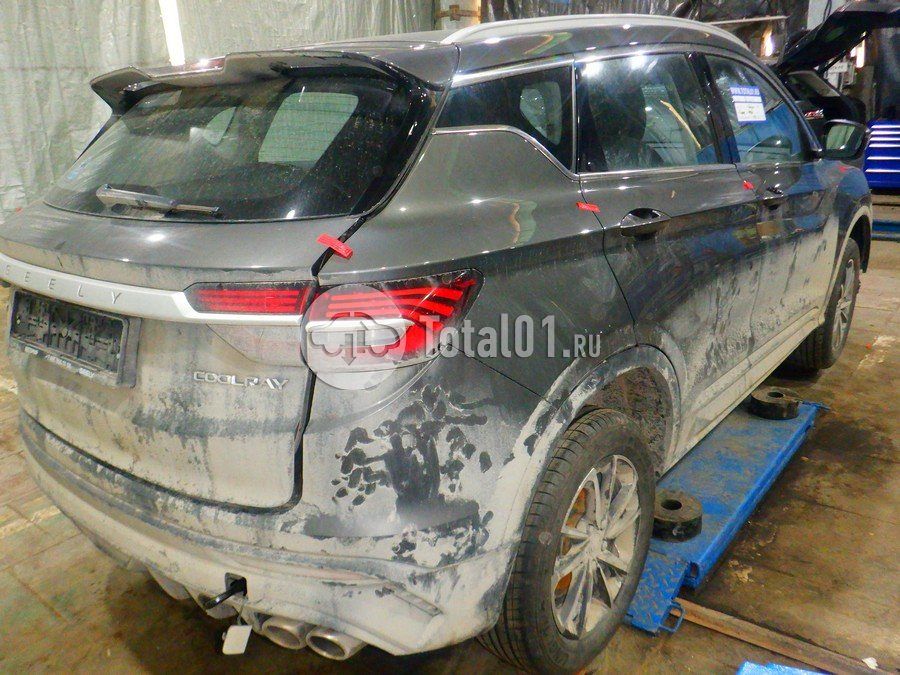 Фото Geely Coolray 16