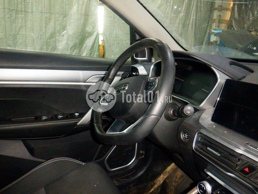 Фото Geely Coolray 36