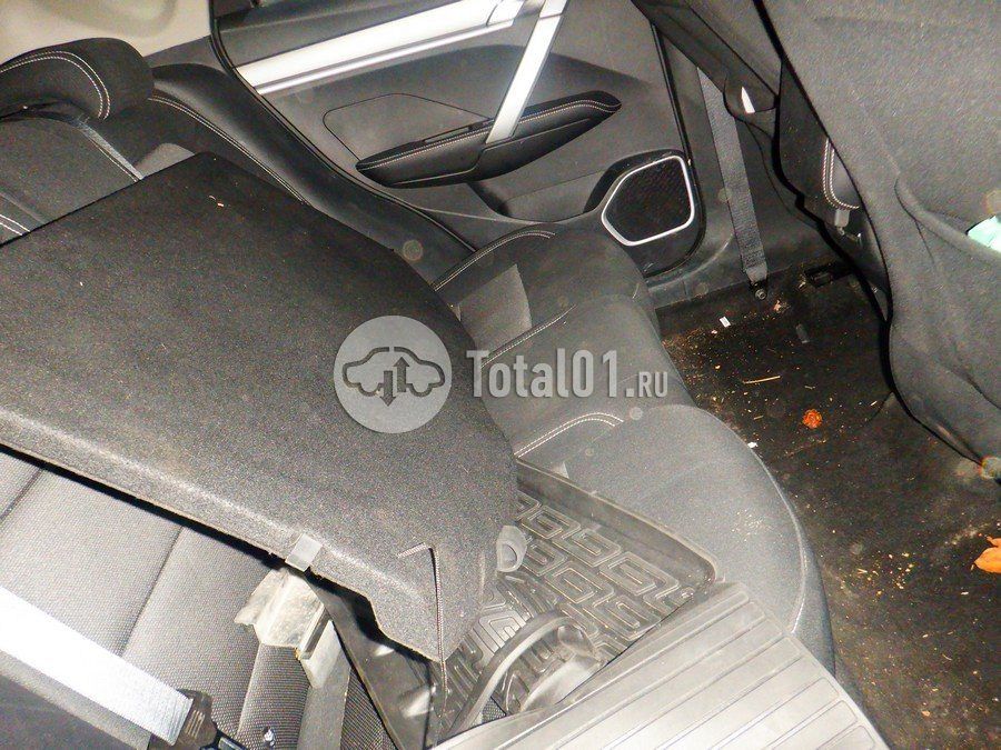 Фото Geely Coolray 50