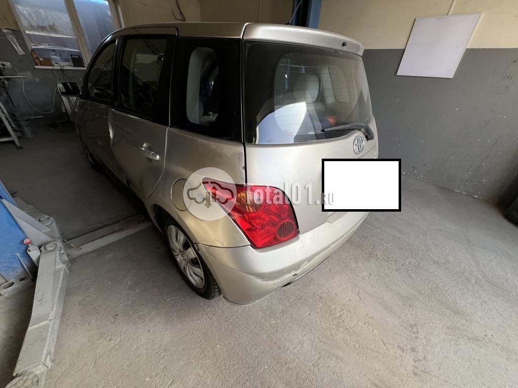 Фото Toyota Ist 4