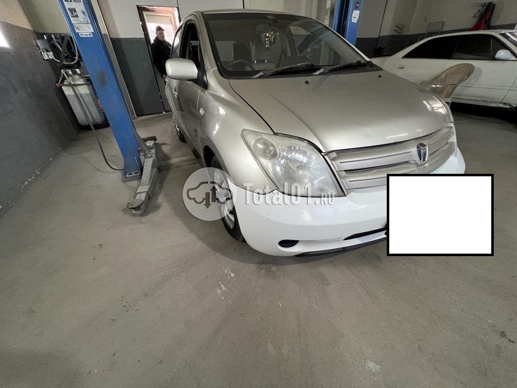 Фото Toyota Ist 8