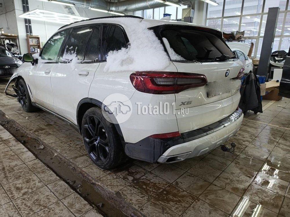 Фото BMW X5 40