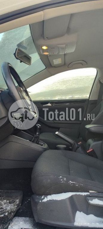 Фото Volkswagen Jetta 60