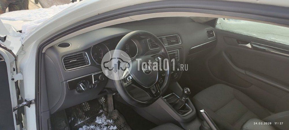 Фото Volkswagen Jetta 74