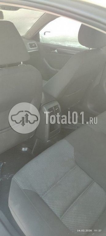 Фото Volkswagen Jetta 76