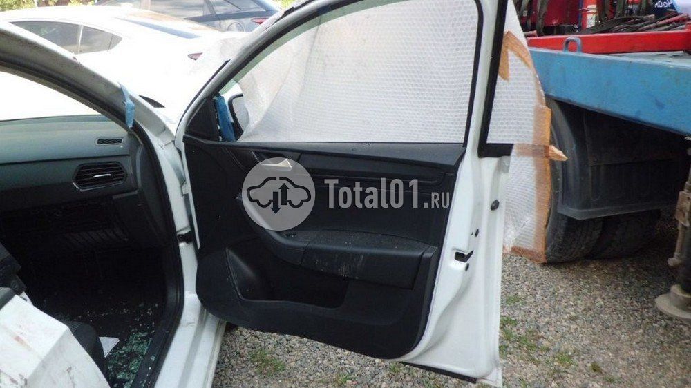 Фото Volkswagen Polo 36