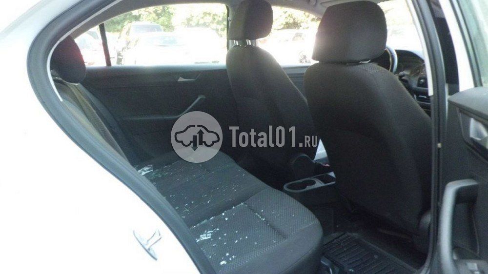 Фото Volkswagen Polo 40