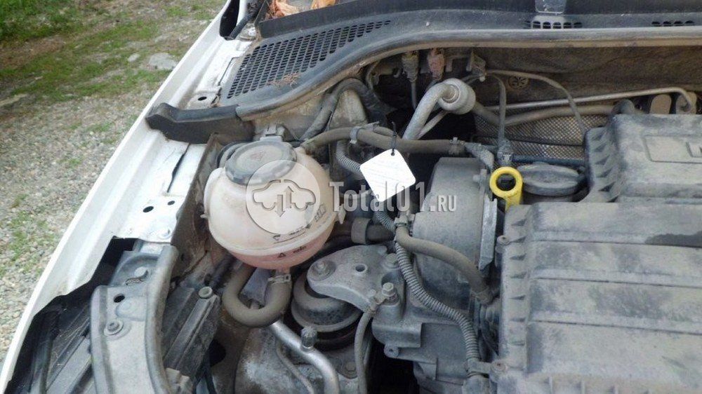 Фото Volkswagen Polo 100