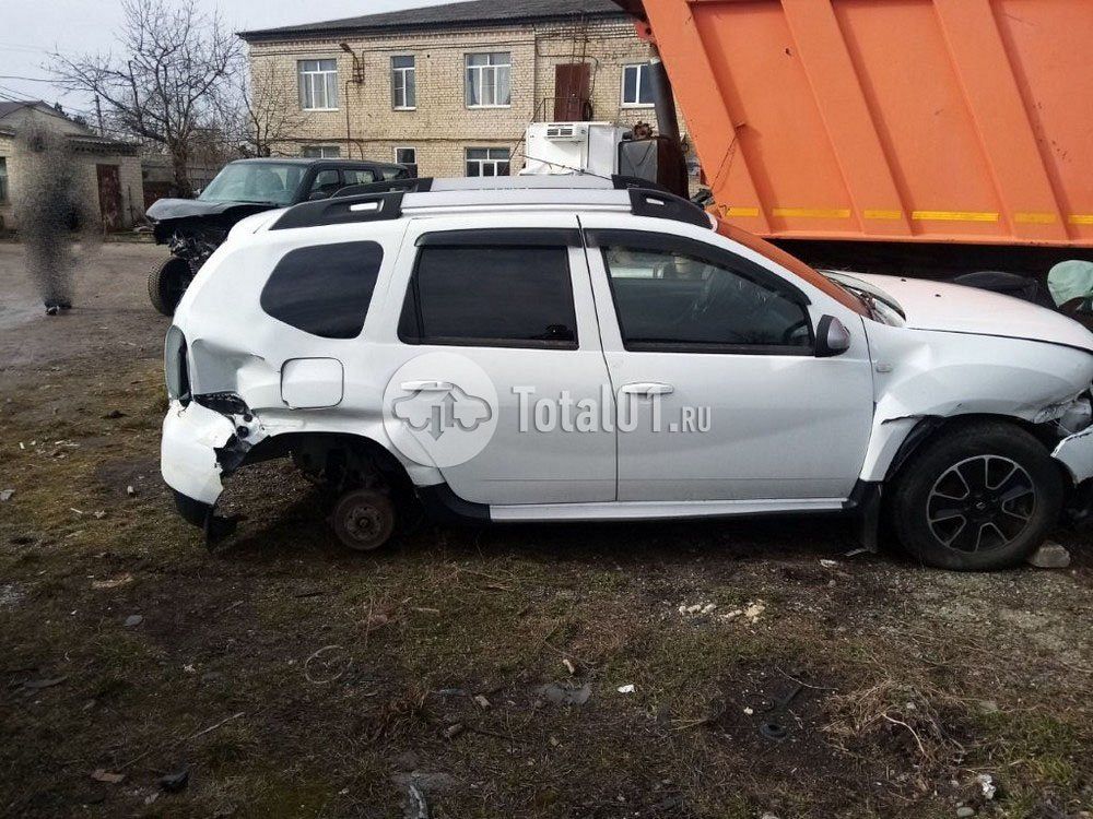 Фото Renault Duster 12