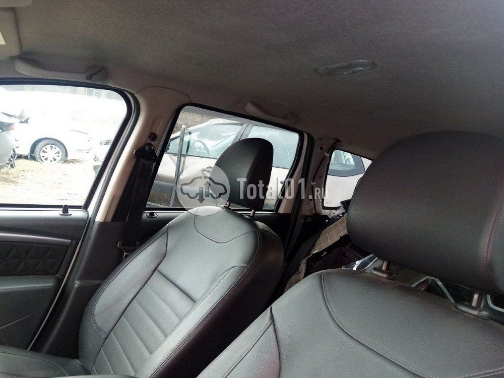 Фото Renault Duster 244