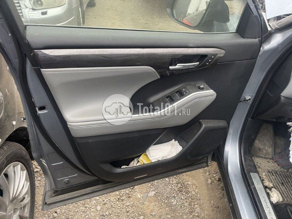 Фото Toyota Highlander 120