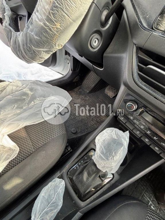 Фото Volkswagen Polo 22