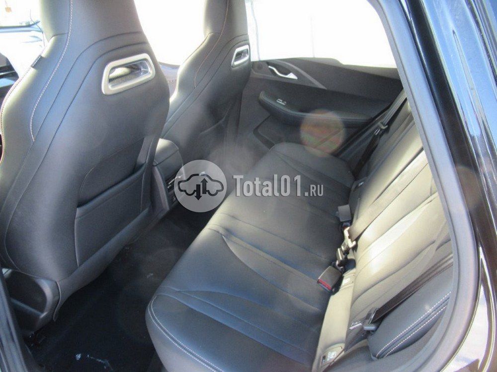 Фото OMODA C5 10