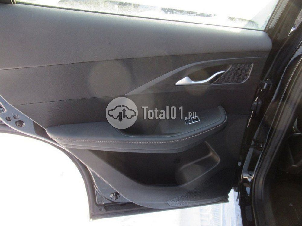 Фото OMODA C5 12