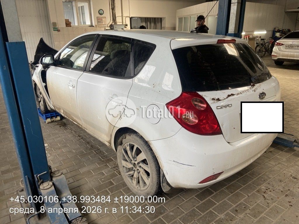 Фото KIA cee\'d 8