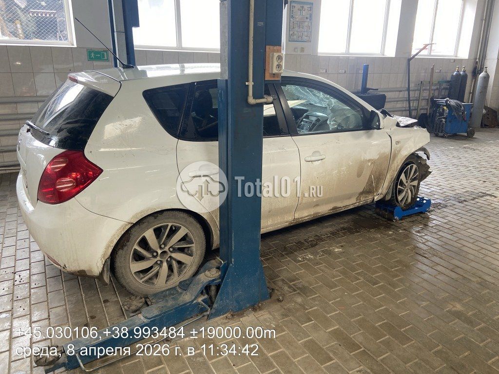 Фото KIA cee\'d 14