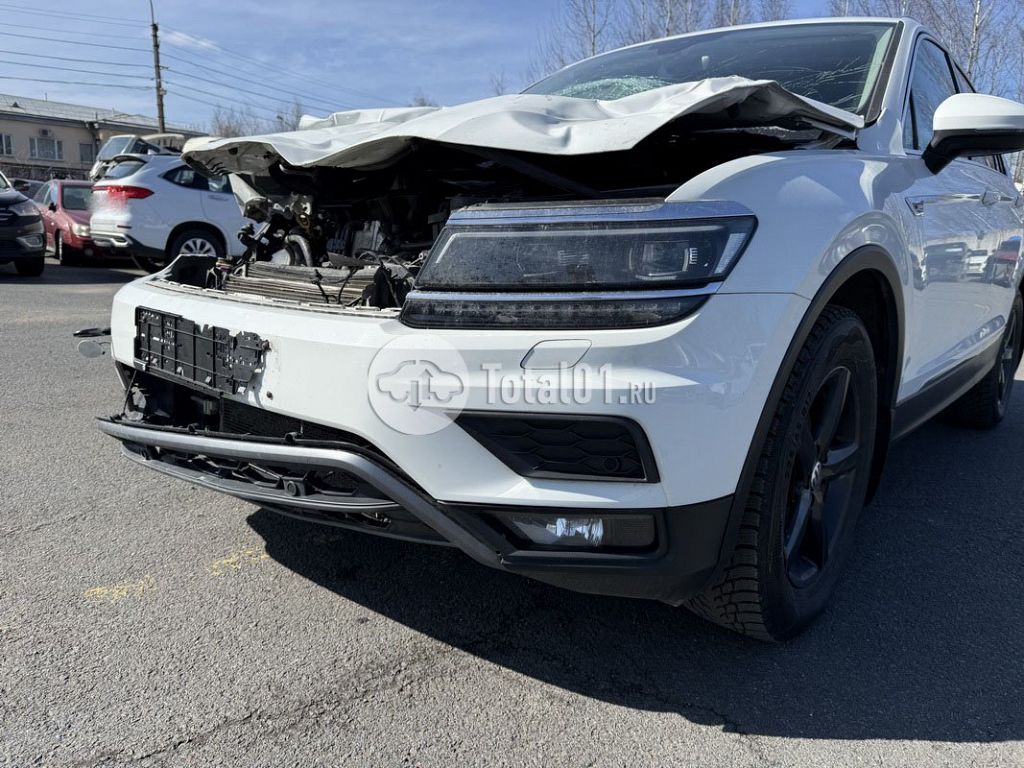 Фото Volkswagen Tiguan 6