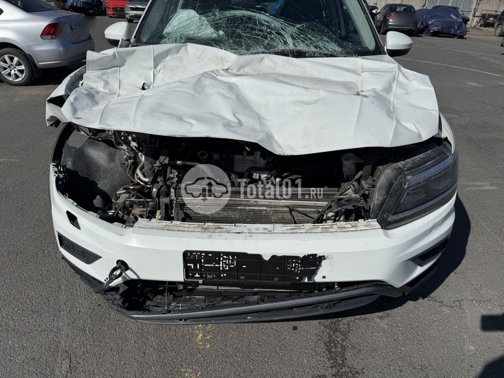 Фото Volkswagen Tiguan 16