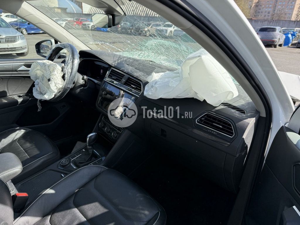 Фото Volkswagen Tiguan 78