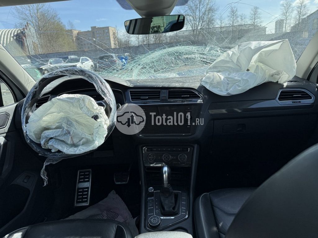 Фото Volkswagen Tiguan 90