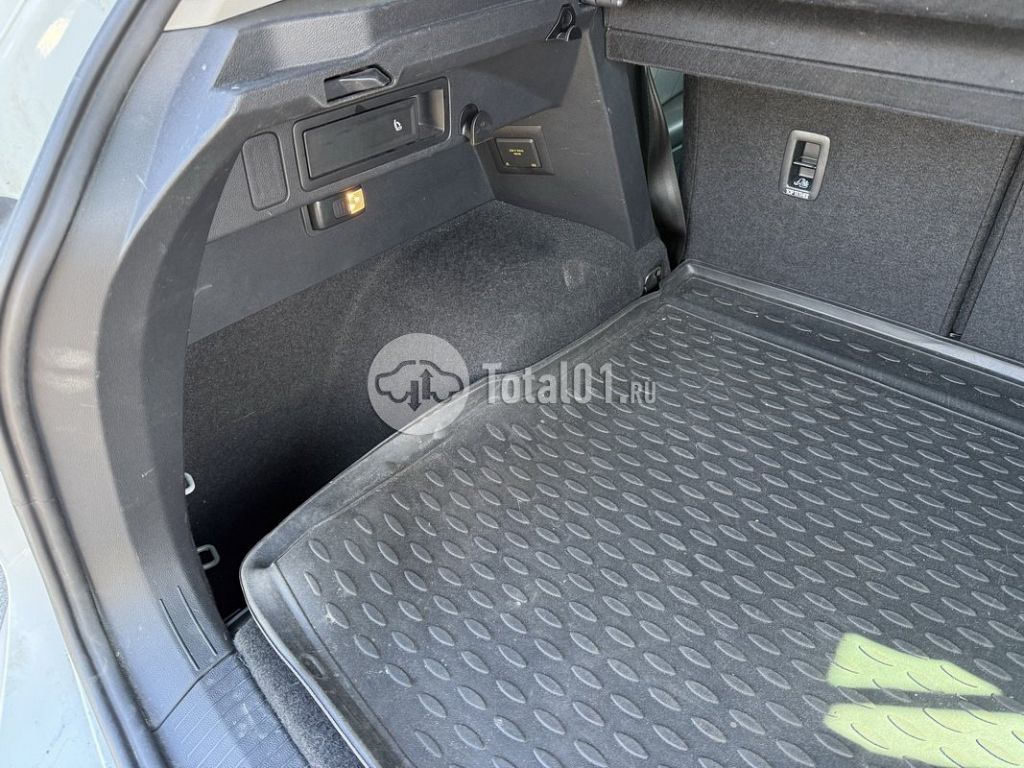 Фото Volkswagen Tiguan 100