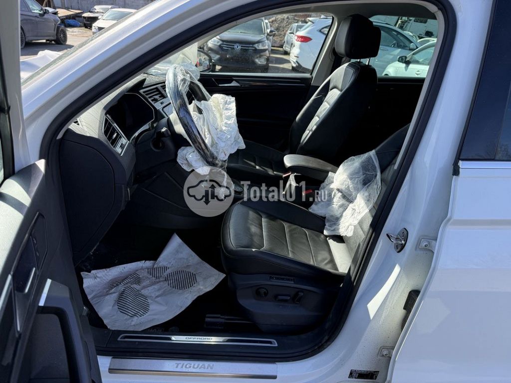 Фото Volkswagen Tiguan 118