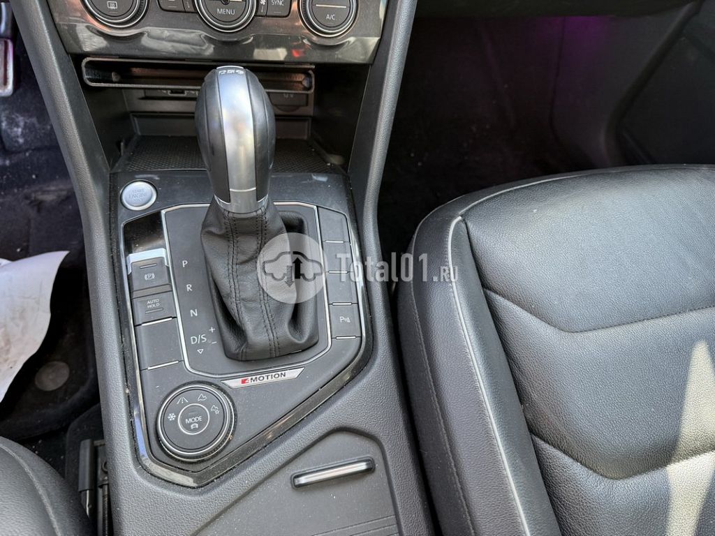 Фото Volkswagen Tiguan 122