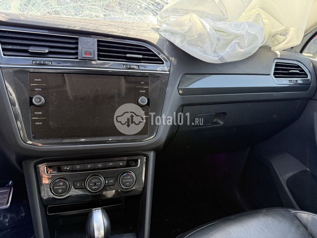 Фото Volkswagen Tiguan 124