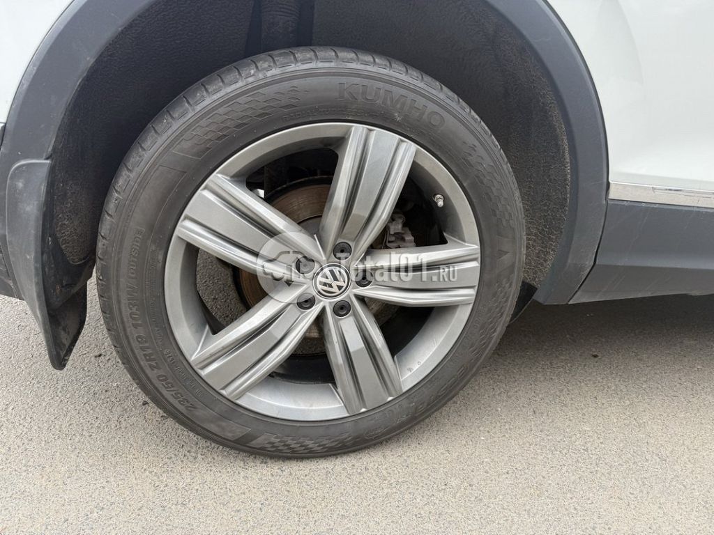 Фото Volkswagen Tiguan 192