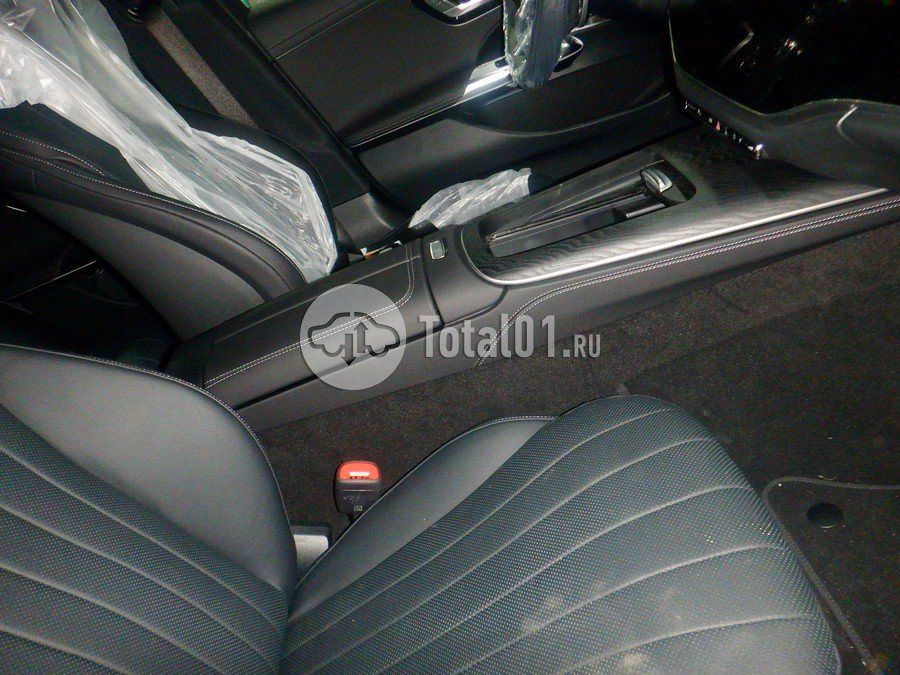 Фото Mercedes-Benz E-класс 42