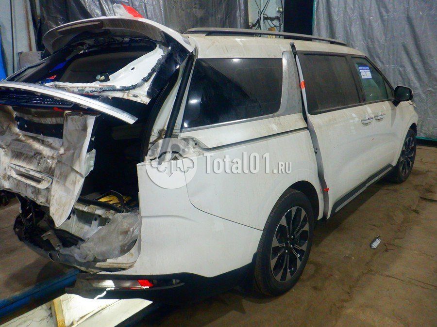 Фото KIA Carnival 16