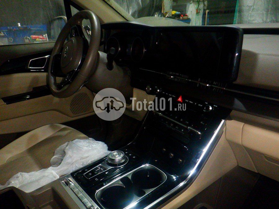 Фото KIA Carnival 26